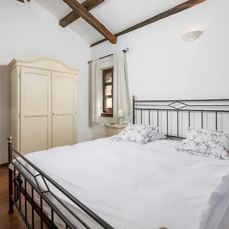Authentic Retreat In Lush Rural Istria - Fabina