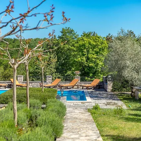 Authentic Retreat In Lush Rural Istria - Fabina