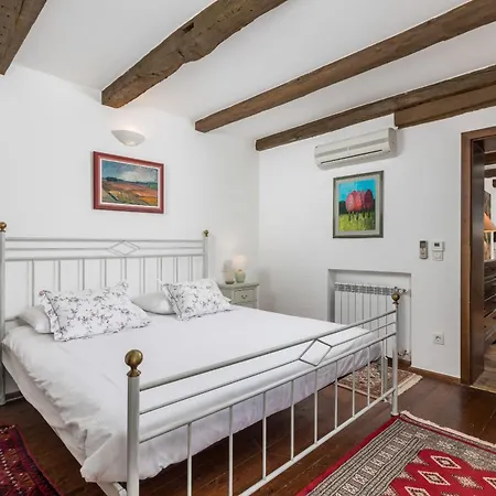 Authentic Retreat In Lush Rural Istria - Fabina