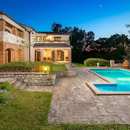 Villa Fabina - Authentic Retreat In Rural Istria Fabci